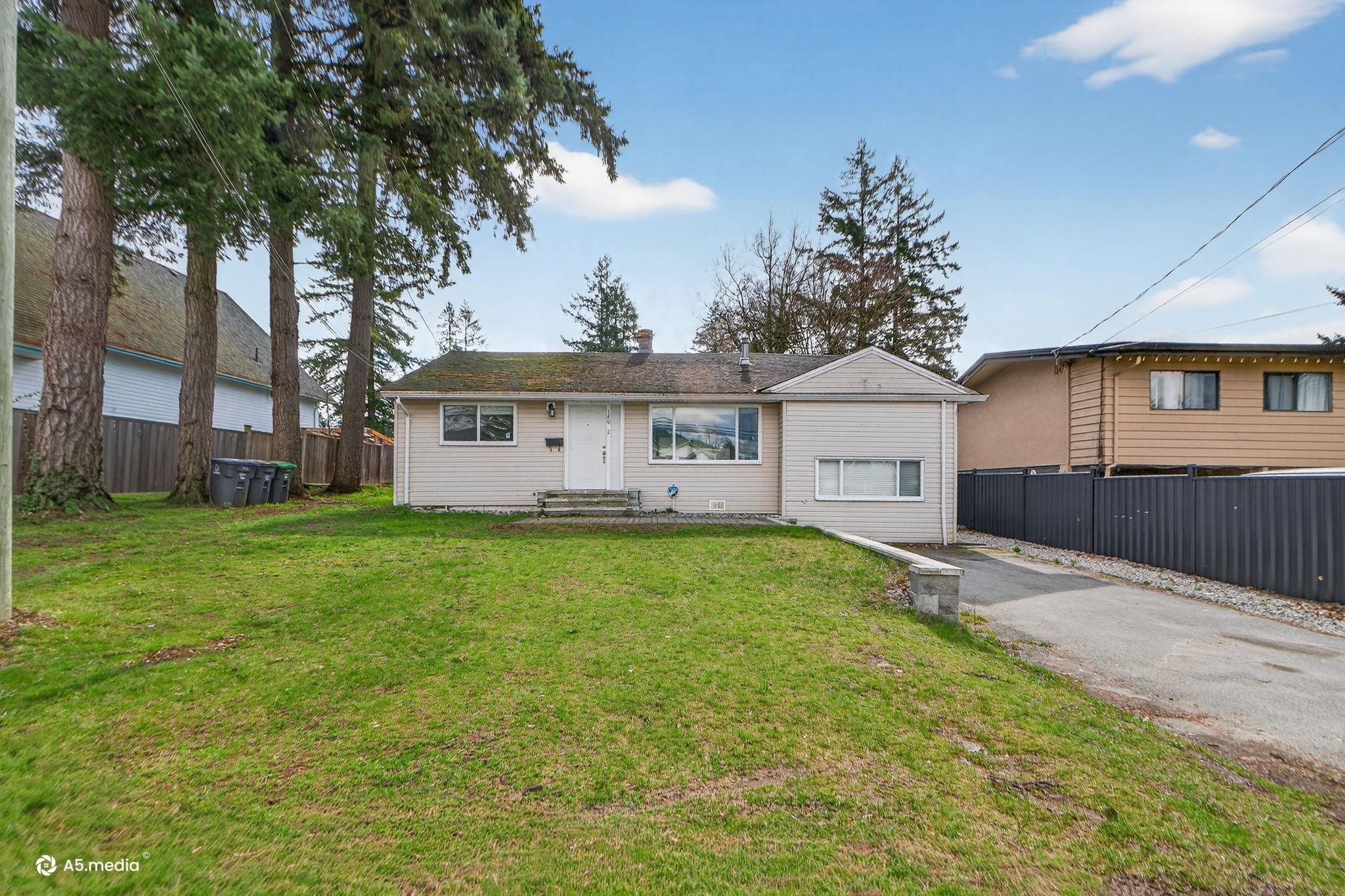 Additional image 2 of 14032 Grosvenor Road, Surrey, BC, V3R 5G5