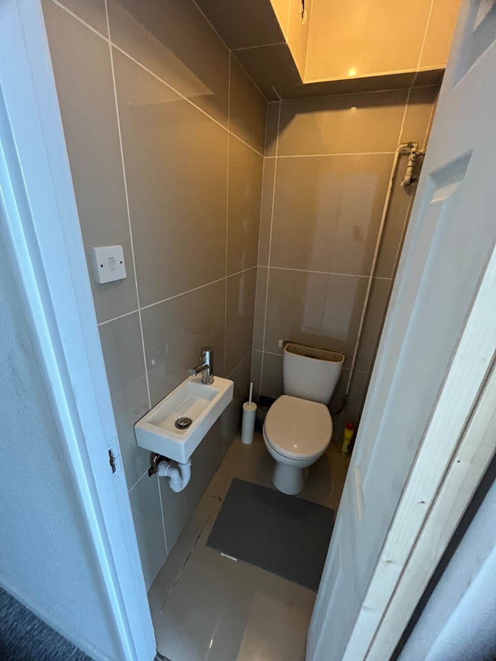 Additional image 5 of Room in a Shared Flat, Charfield Court, W9, N1 7GU