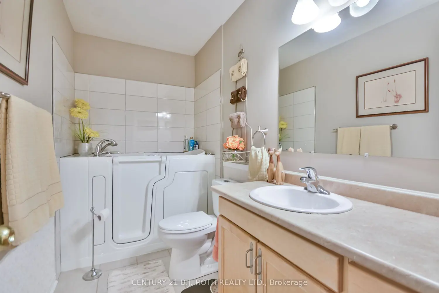 Additional image 11 of 358 Little Avenue 3