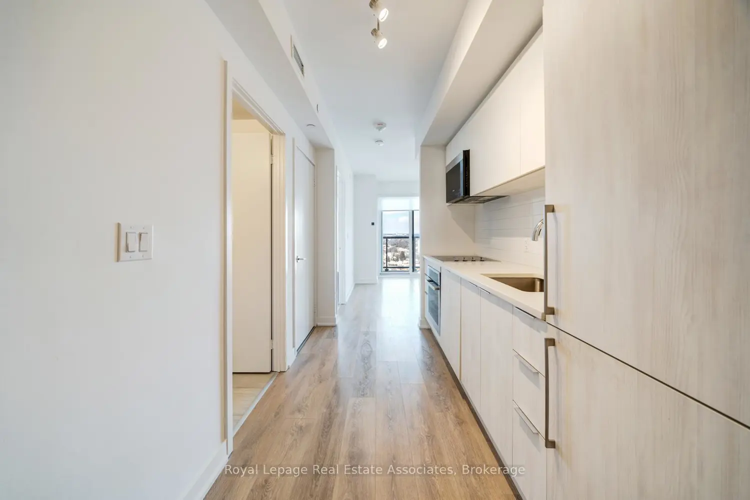 Additional image 7 of 2033 Kennedy Road 2205