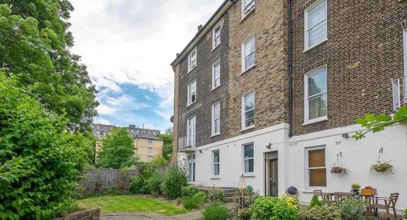 Additional image 3 of 2 Bed Flat, Hilltop Court, NW8, N1 7GU