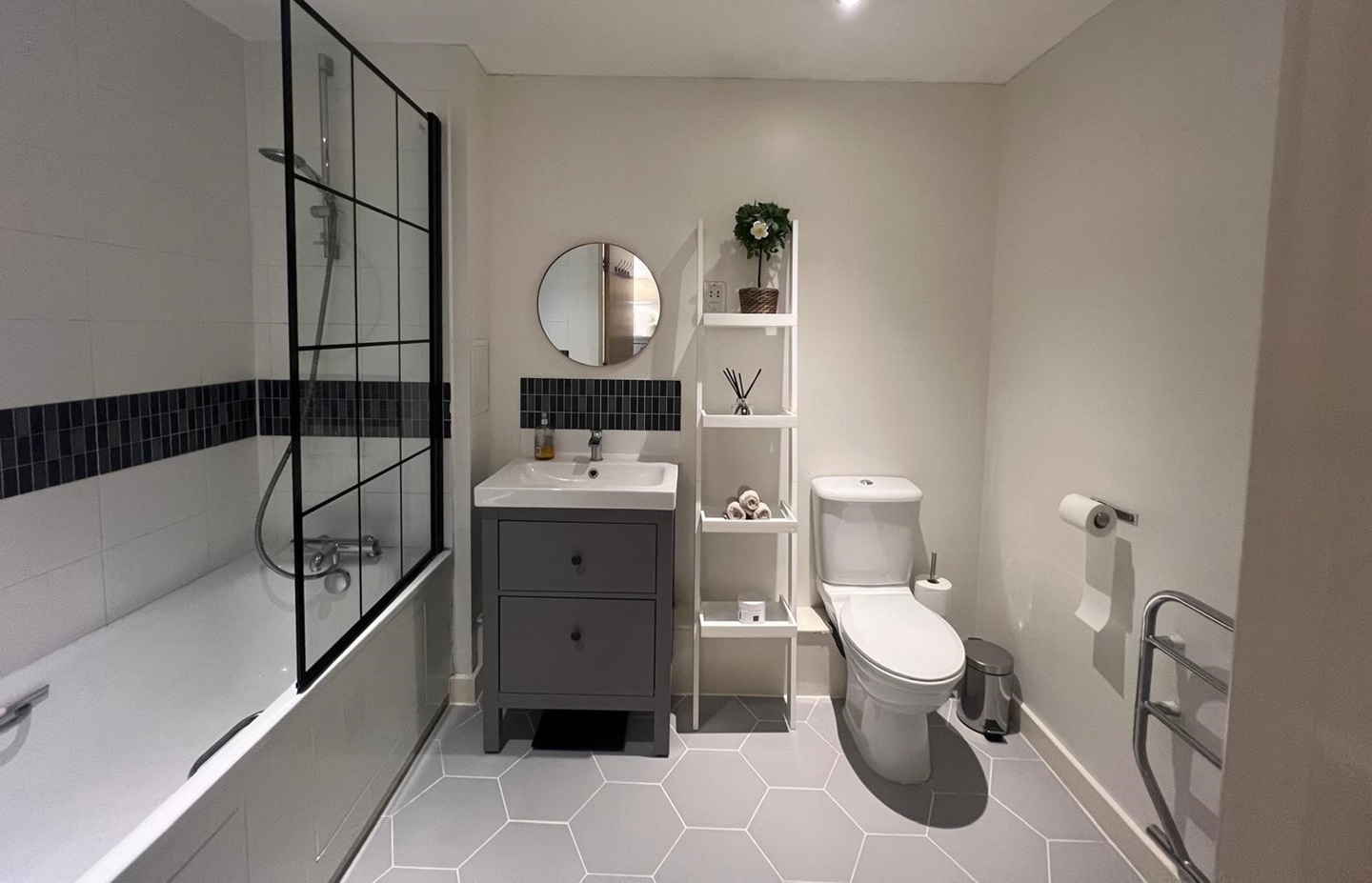 Additional image 10 of 1 Bed Flat, London, SW4, N1 7GU