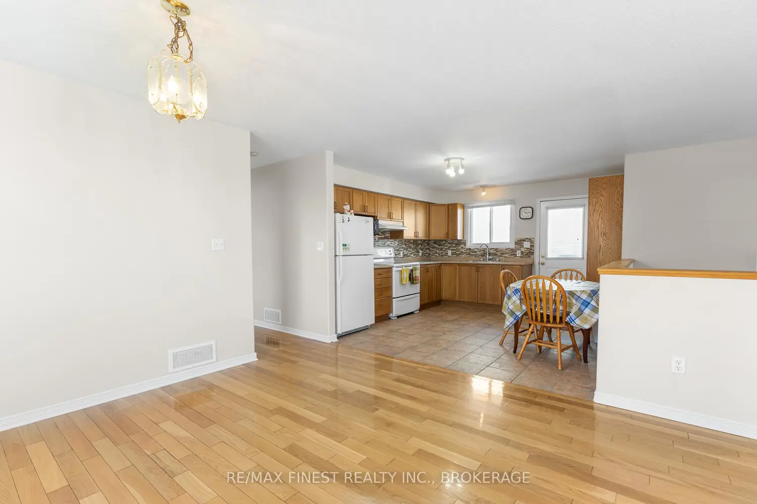 Additional image 8 of 1909 Spindlewood Street