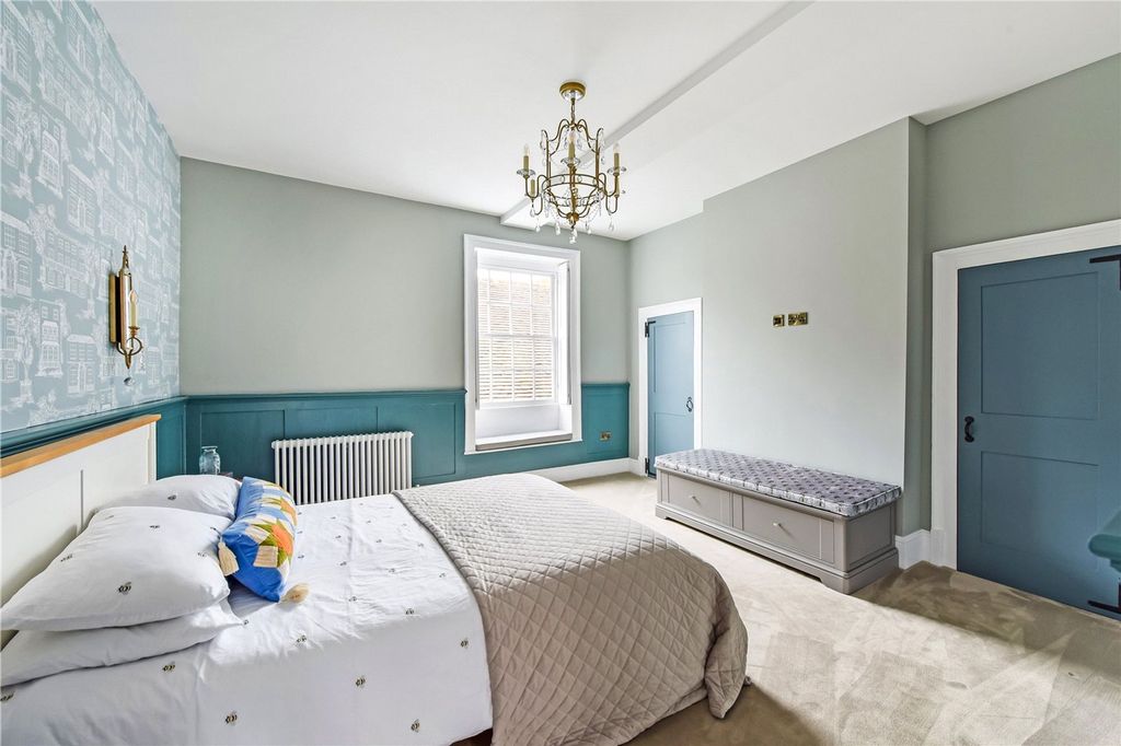 Additional image 17 of 3 bed flat for saleNorth Street, Chichester PO19