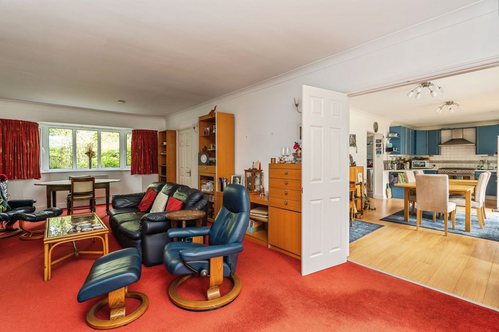 Additional image 3 of 5 bed detached house for saleCrofton Close, Southampton, Hampshire SO17