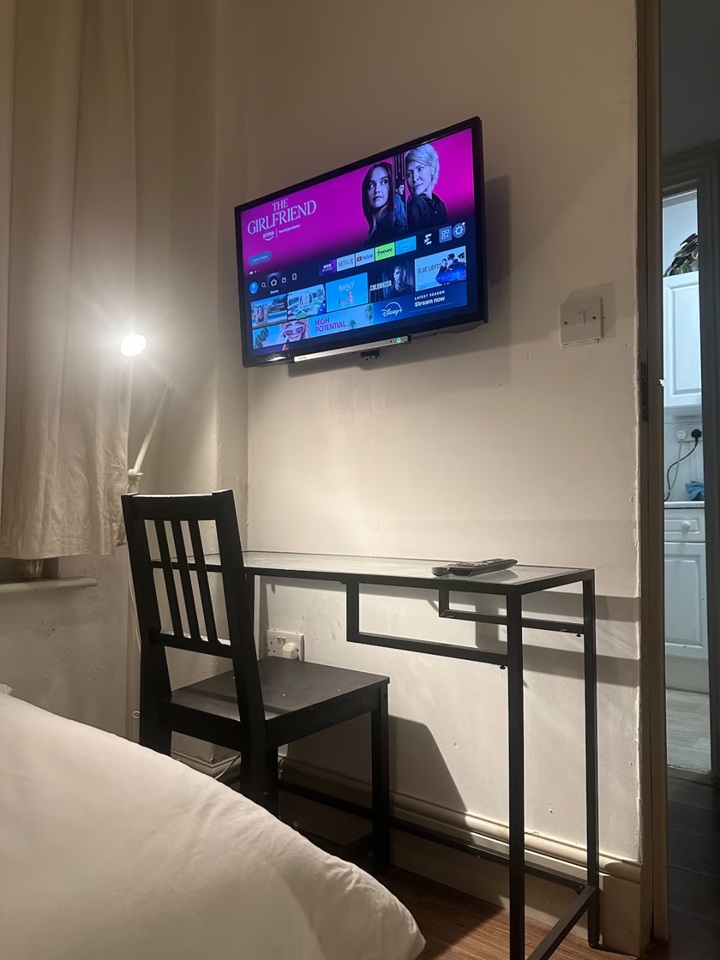 Additional image 3 of Room in a Shared House, Leeds, LS6, N1 7GU