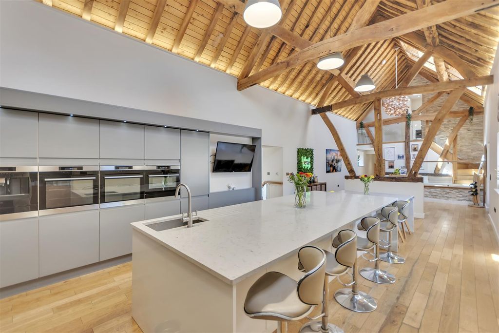 5 bed barn conversion for saleGledrid, Gledrid, Chirk LL14 photo 3
