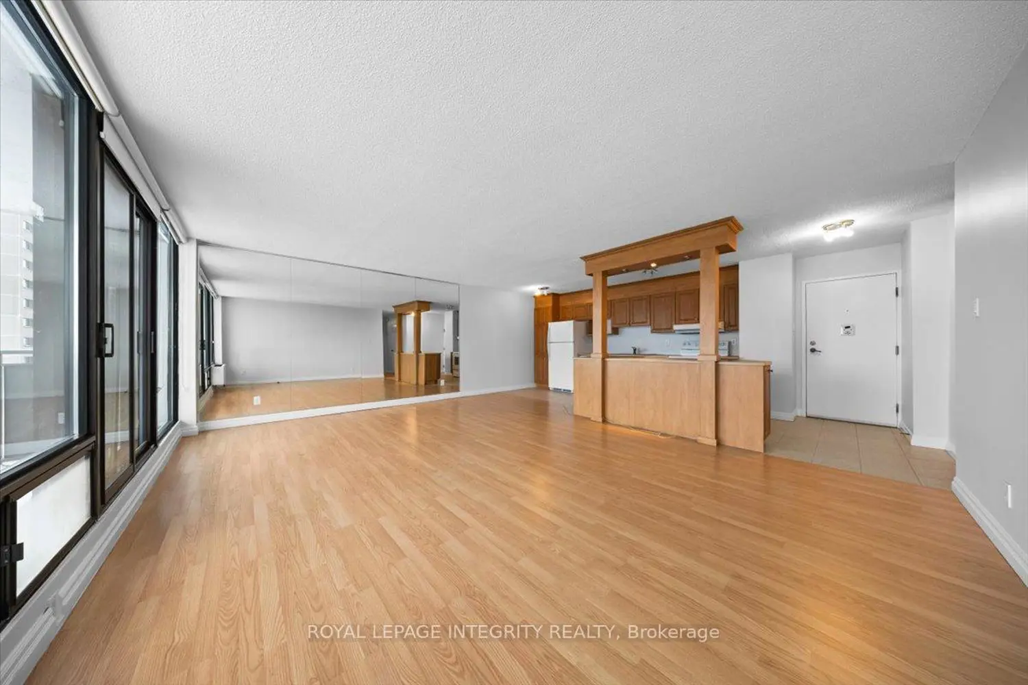 Additional image 11 of 1190 Richmond Road 703