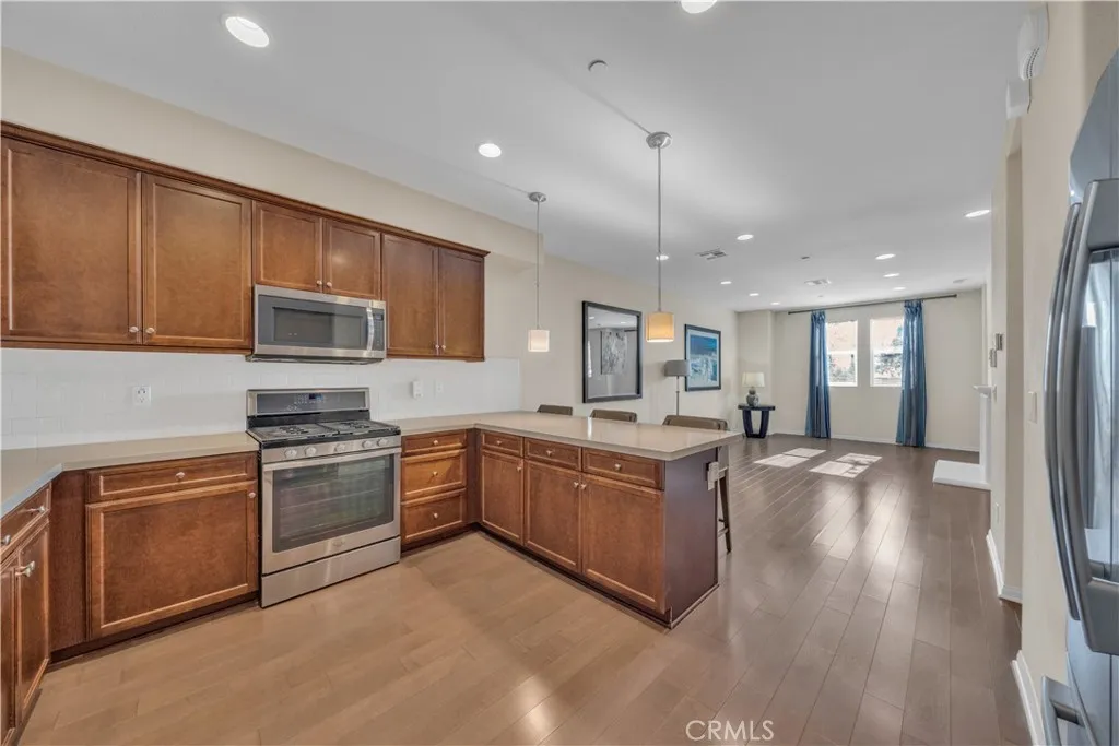 Additional image 4 of 14102 W Chapparel Lane, Van Nuys, CA 91405