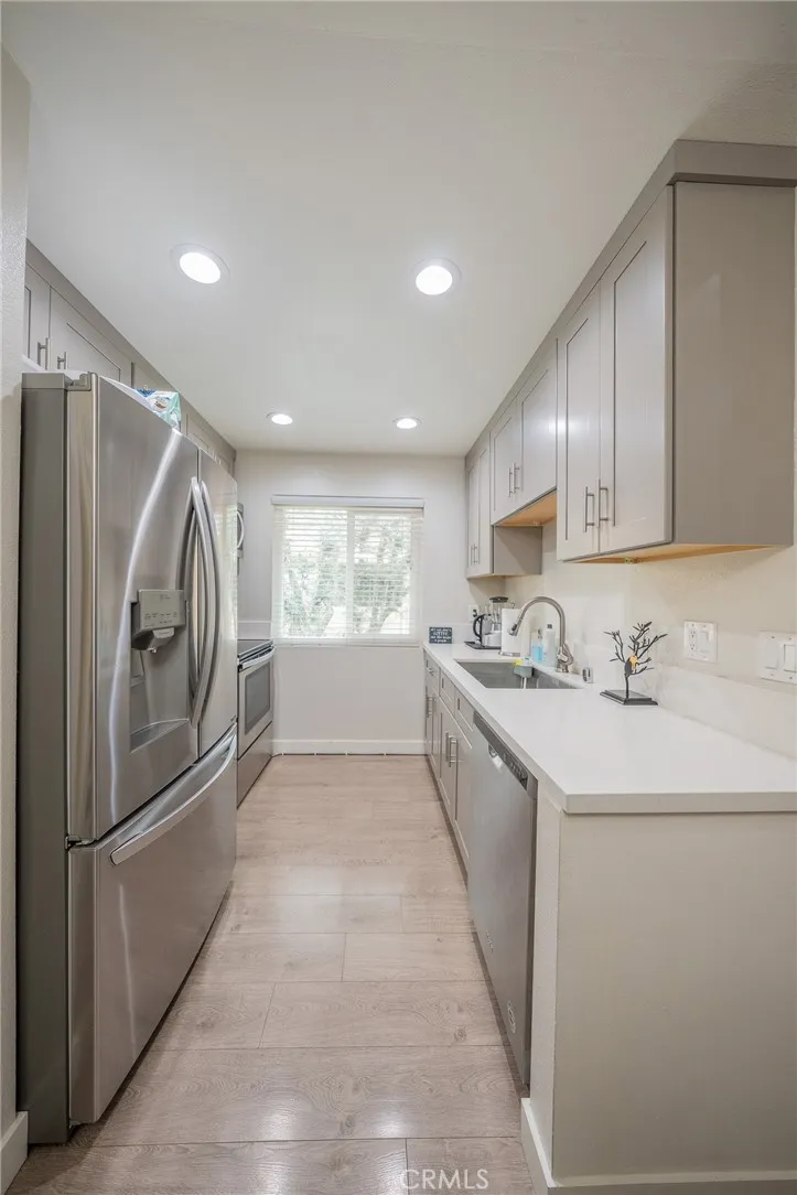 Additional image 33 of 15425 Sherman Way Unit 241, Van Nuys, CA 91406