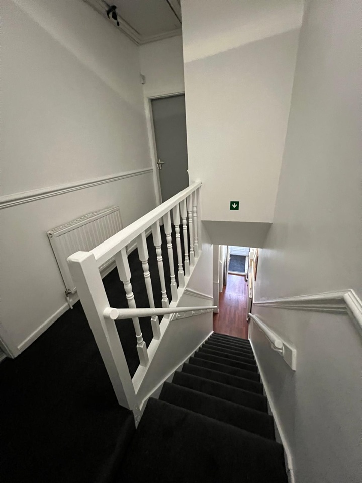 Additional image 10 of Room in a Shared House, Ash Road, B8, N1 7GU