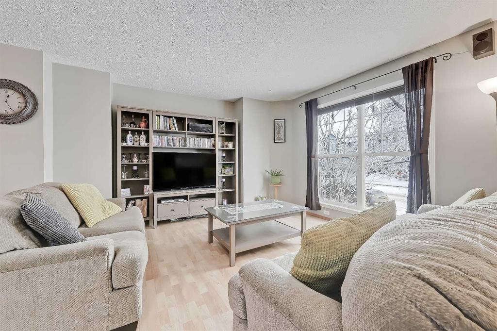 Additional image 4 of 312 Cramond Close SE, Calgary, AB, T3M 1B9