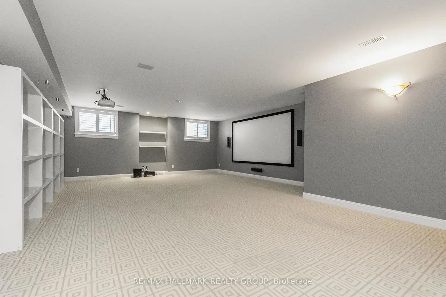 Additional image 18 of 5800 Queenscourt Crescent