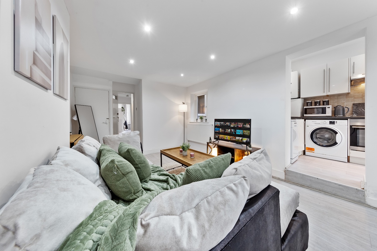 Additional image 20 of 2 Bed Flat, Tremadoc Road, SW4, N1 7GU
