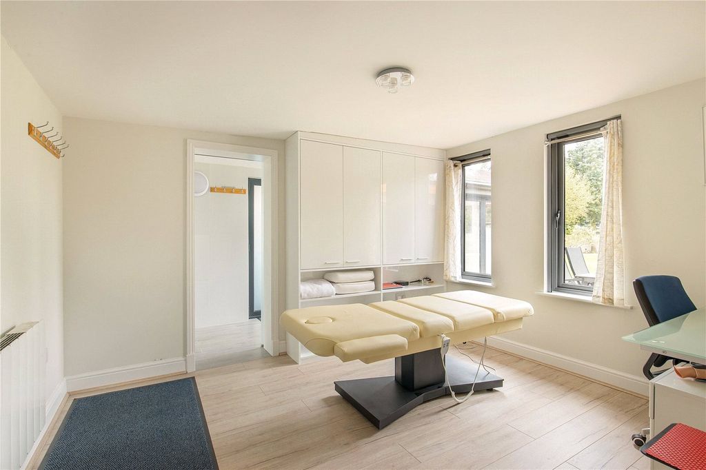 Additional image 14 of 6 bed detached house for saleKings Mill Lane, Great Shelford, Cambridge CB22