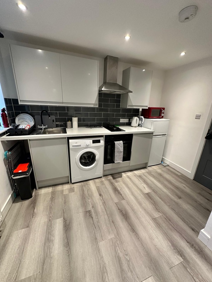 Additional image 6 of Studio Flat, London, SE5, N1 7GU