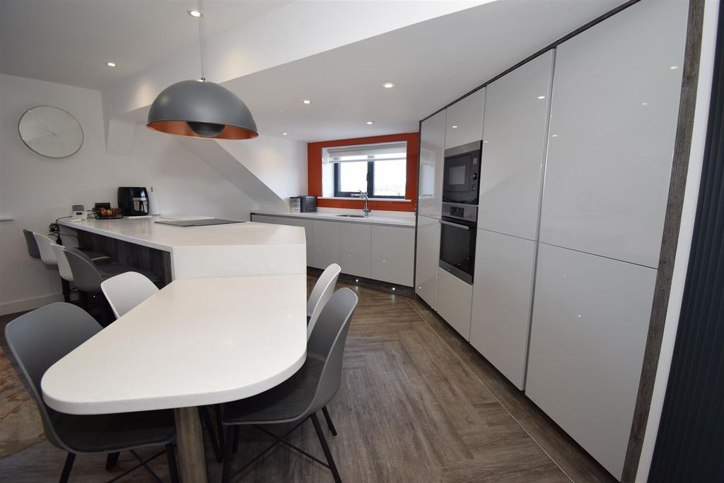 Additional image 11 of 2 bed flat for saleSouth Quays, Long Row, South Shields NE33