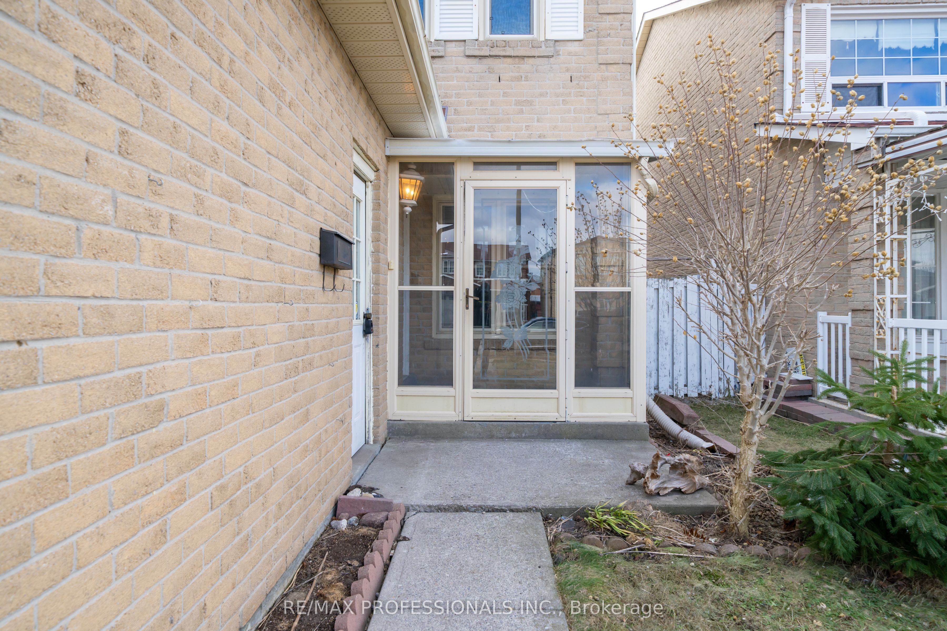 Additional image 2 of 23 Jacob Fisher Drive, Toronto, ON, M1B 4K3