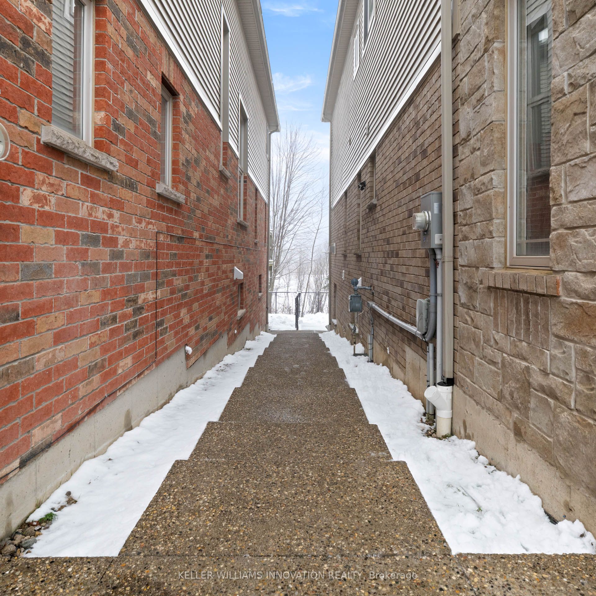 Additional image 4 of LOWER-695 Robert Ferrie Drive, Waterloo, ON, N2R 0B2