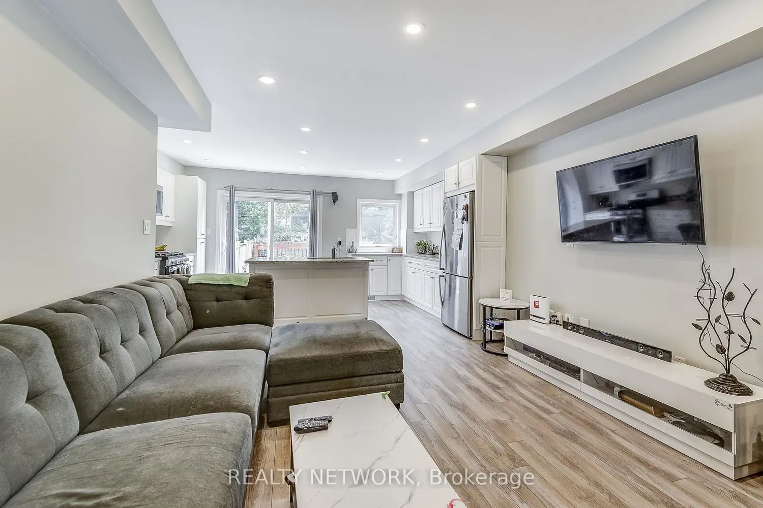 Additional image 4 of 88 Rosslyn Avenue