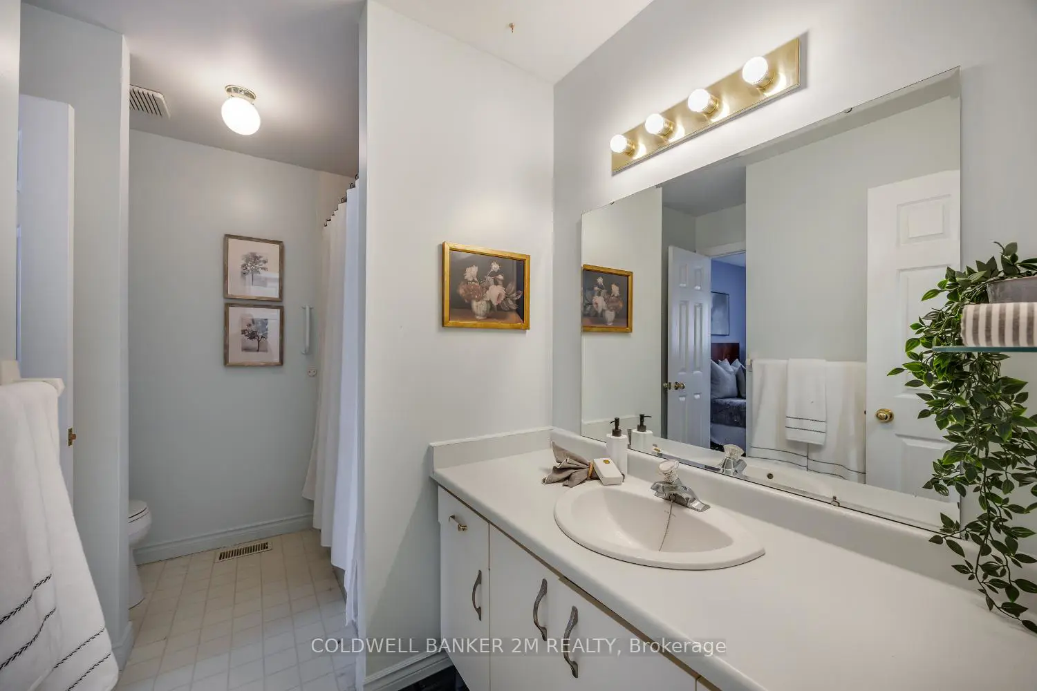 Additional image 11 of 63 Lori Boulevard