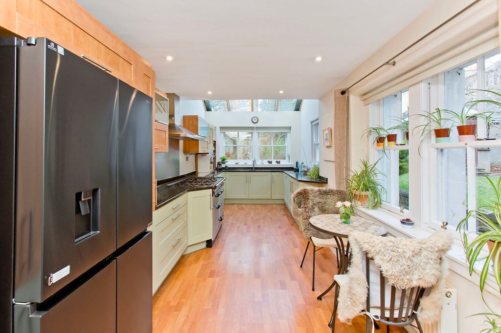 Additional image 11 of 6 bed semi-detached house for saleFountainhall Road, Edinburgh EH9