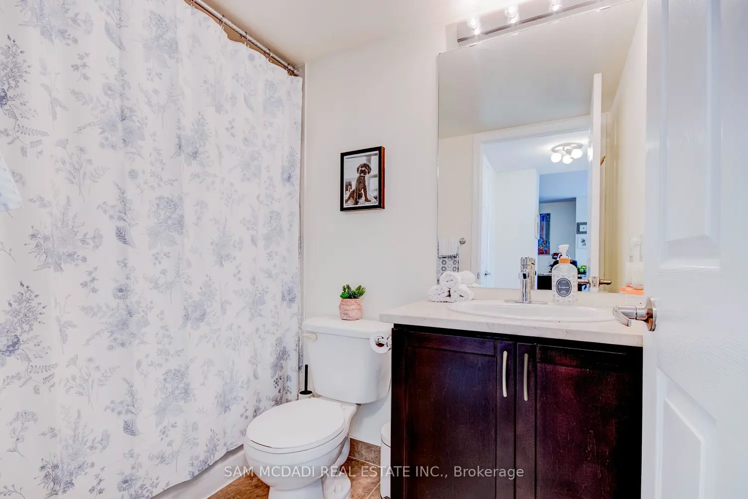 Additional image 15 of 208 Enfield Place 2205