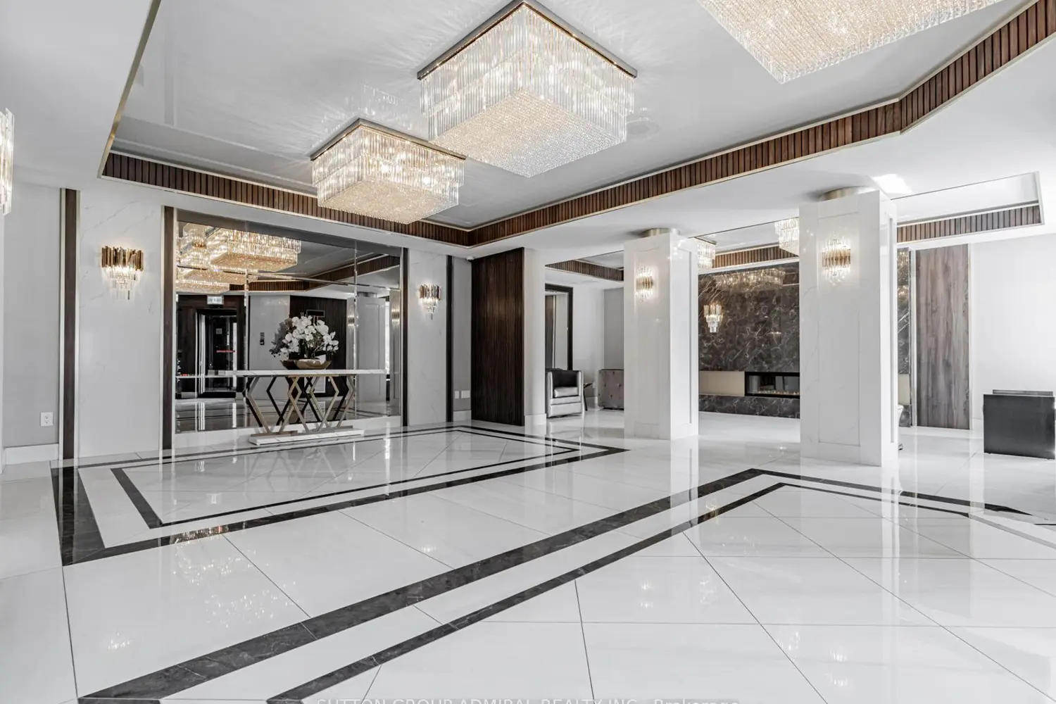 Additional image 14 of 7420 Bathurst Street 1611