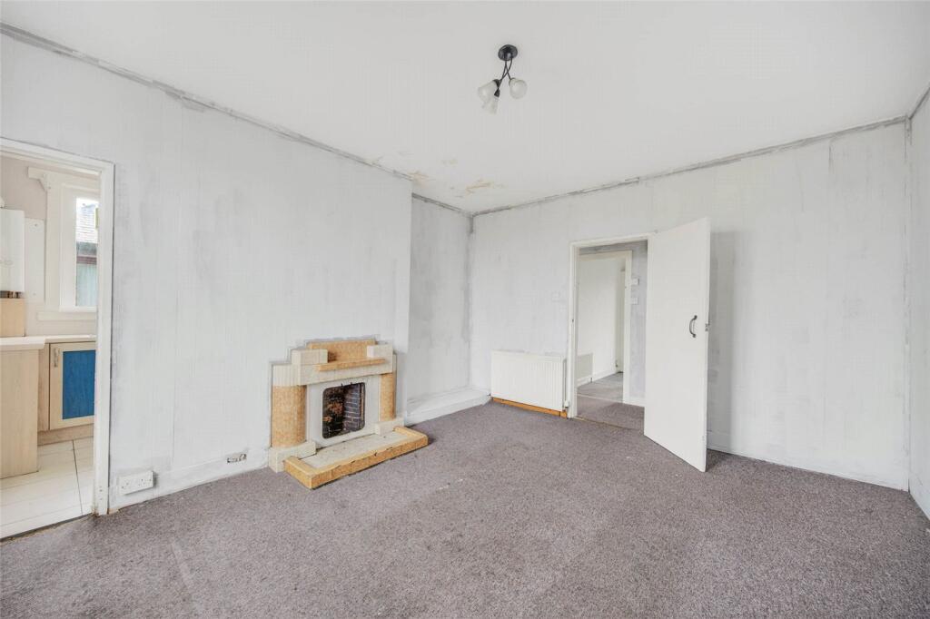 Additional image 3 of 35 Oscar Road, Torry, Aberdeen, AB11 8ES