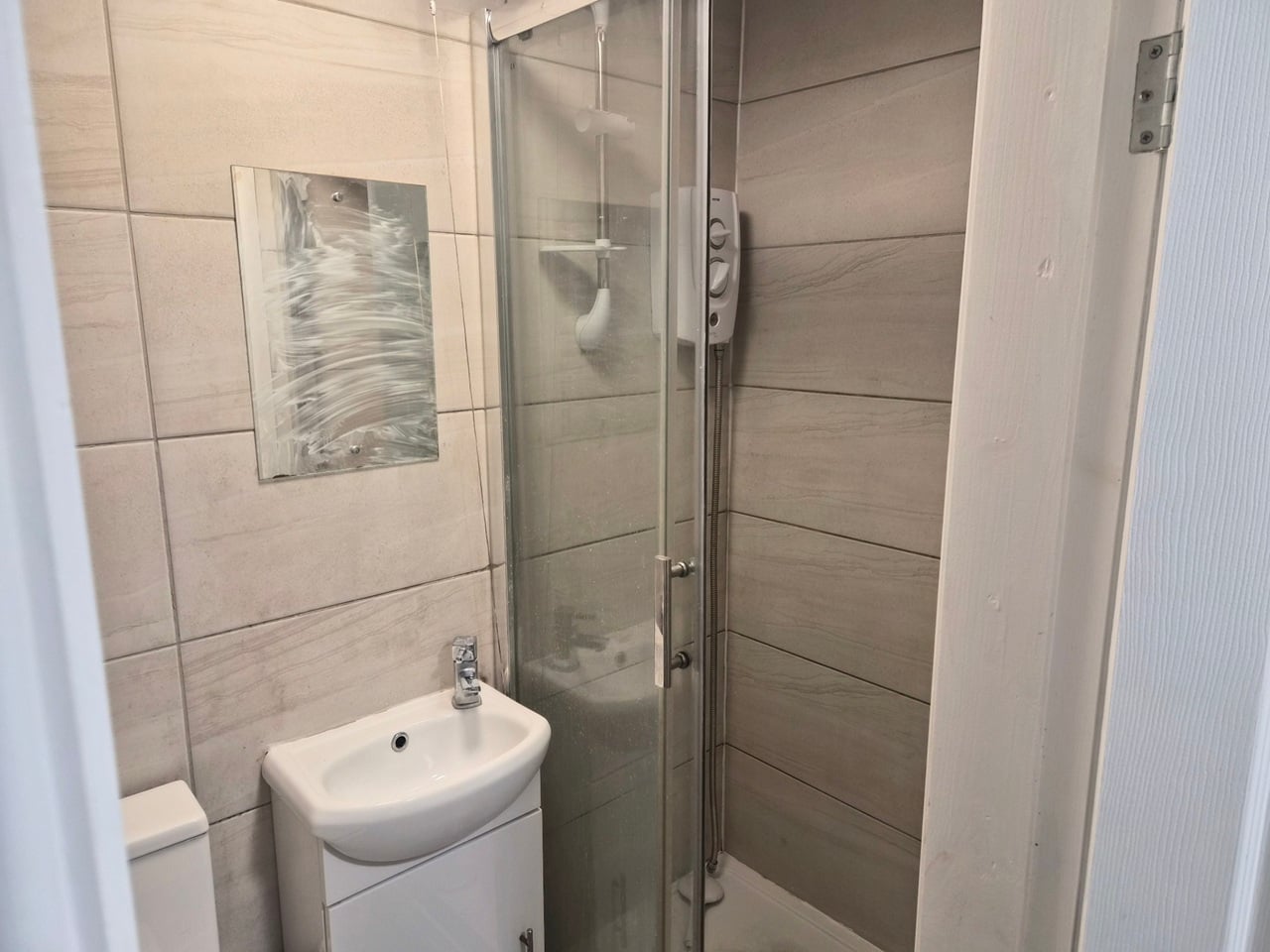 Additional image 11 of 2 Bed End Terrace, Hampton Court Road, B17, N1 7GU