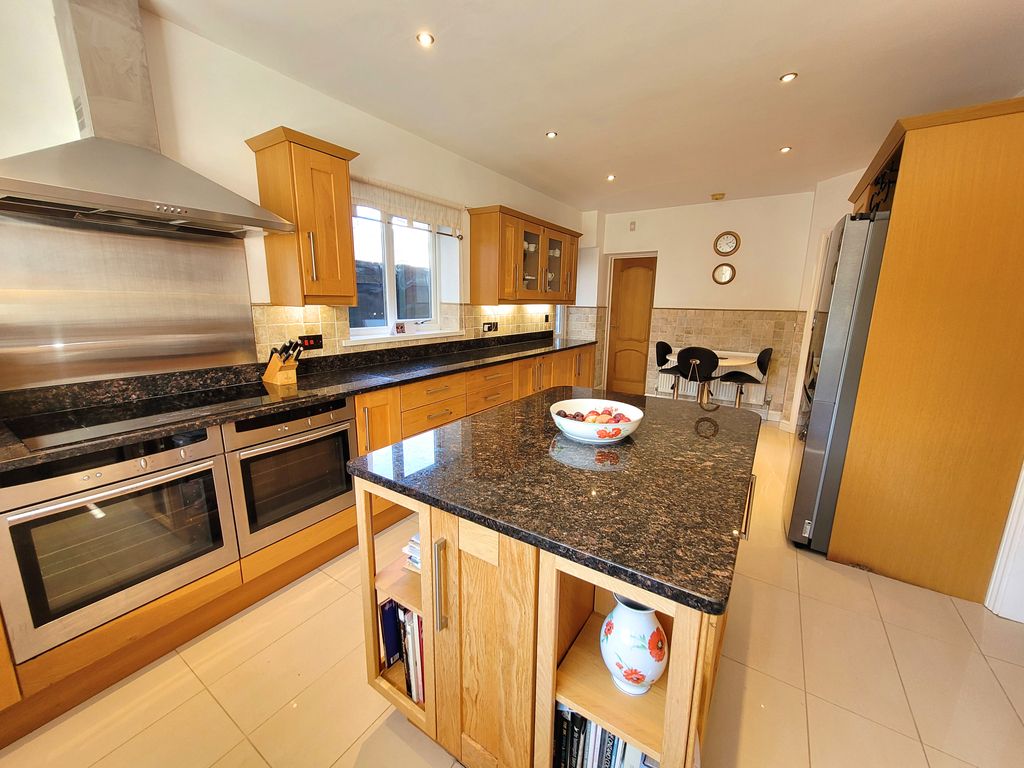 Additional image 13 of 5 bed detached house for saleSanderling Close, Rest Bay, Porthcawl CF36