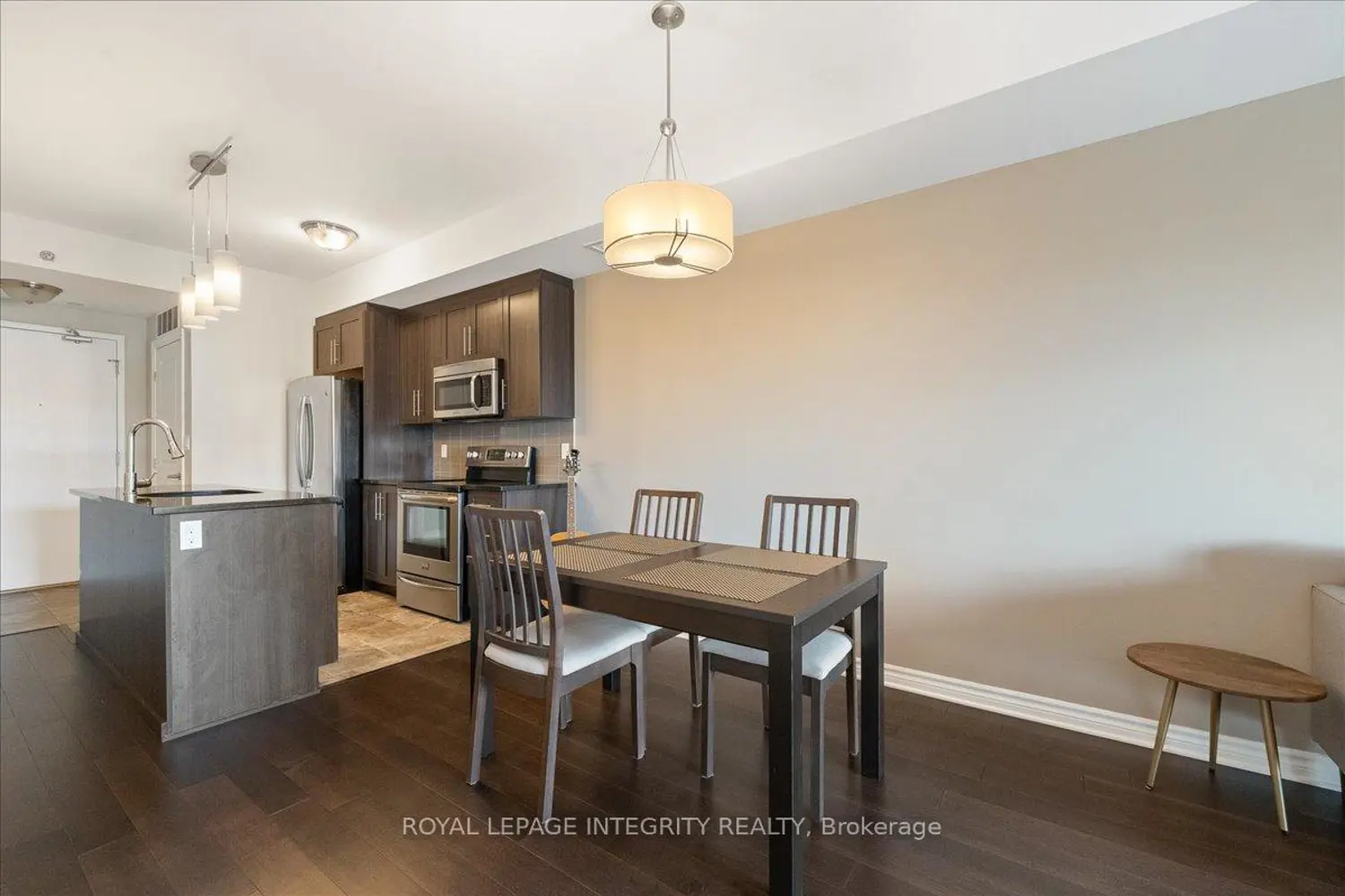 Additional image 9 of 120 Prestige Circle 412