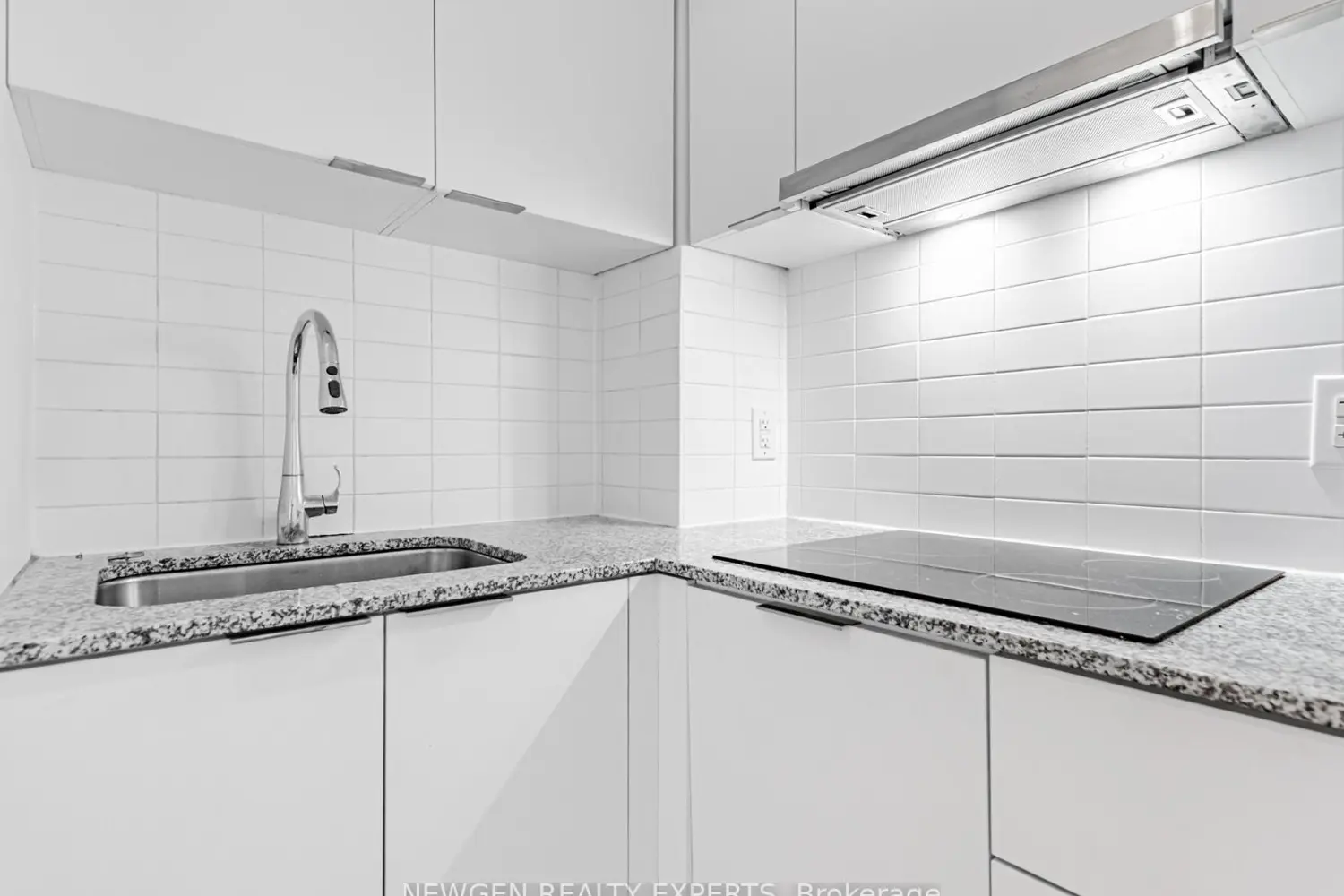 Additional image 10 of 955 Bay Street 208