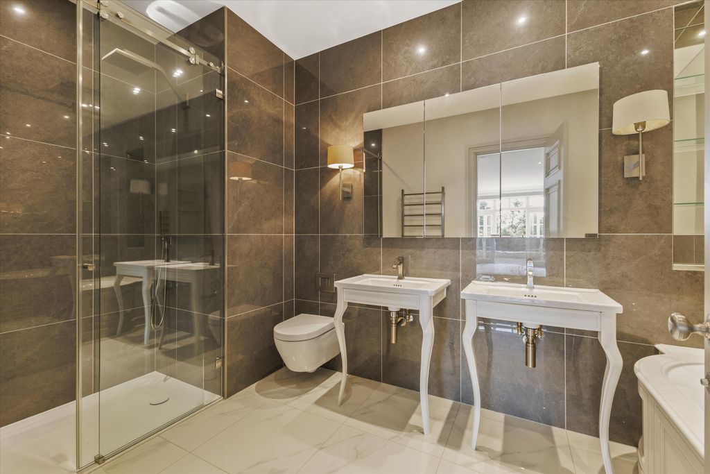 Additional image 6 of 2 bed flat for saleKings Ride, Ascot, Berkshire SL5