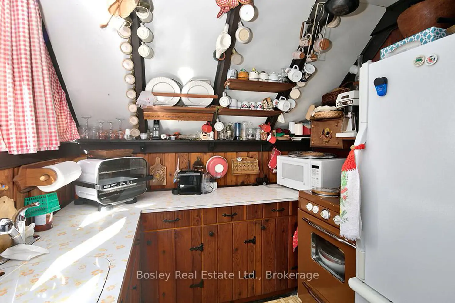 Additional image 7 of 242 Arrowhead Road 3