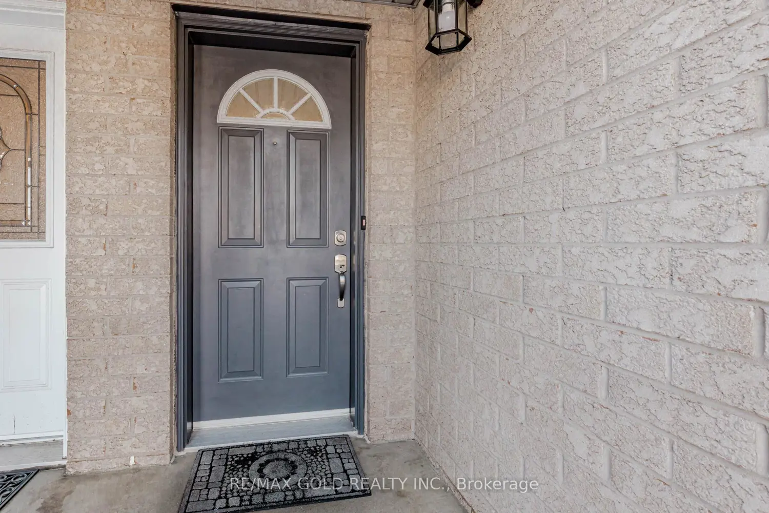 83 Spadina Road