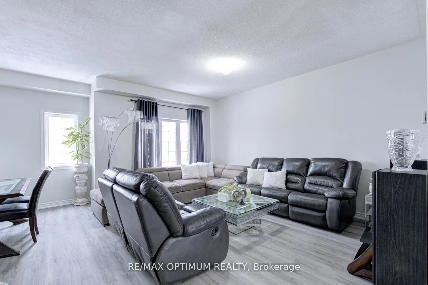 Additional image 6 of 56 Arizona Drive