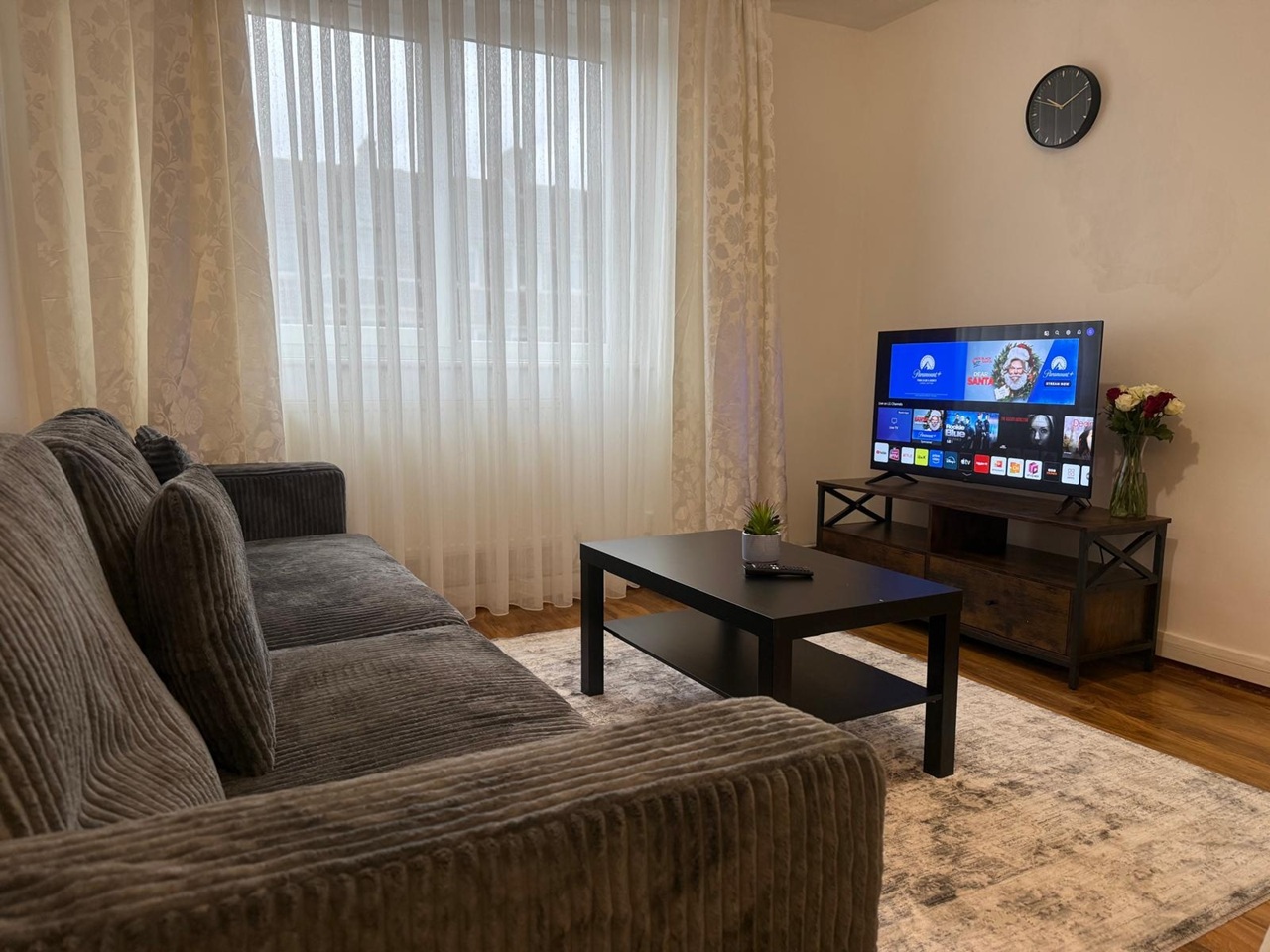 Additional image 5 of 2 Bed Flat, Southwark Park Road, SE16, N1 7GU