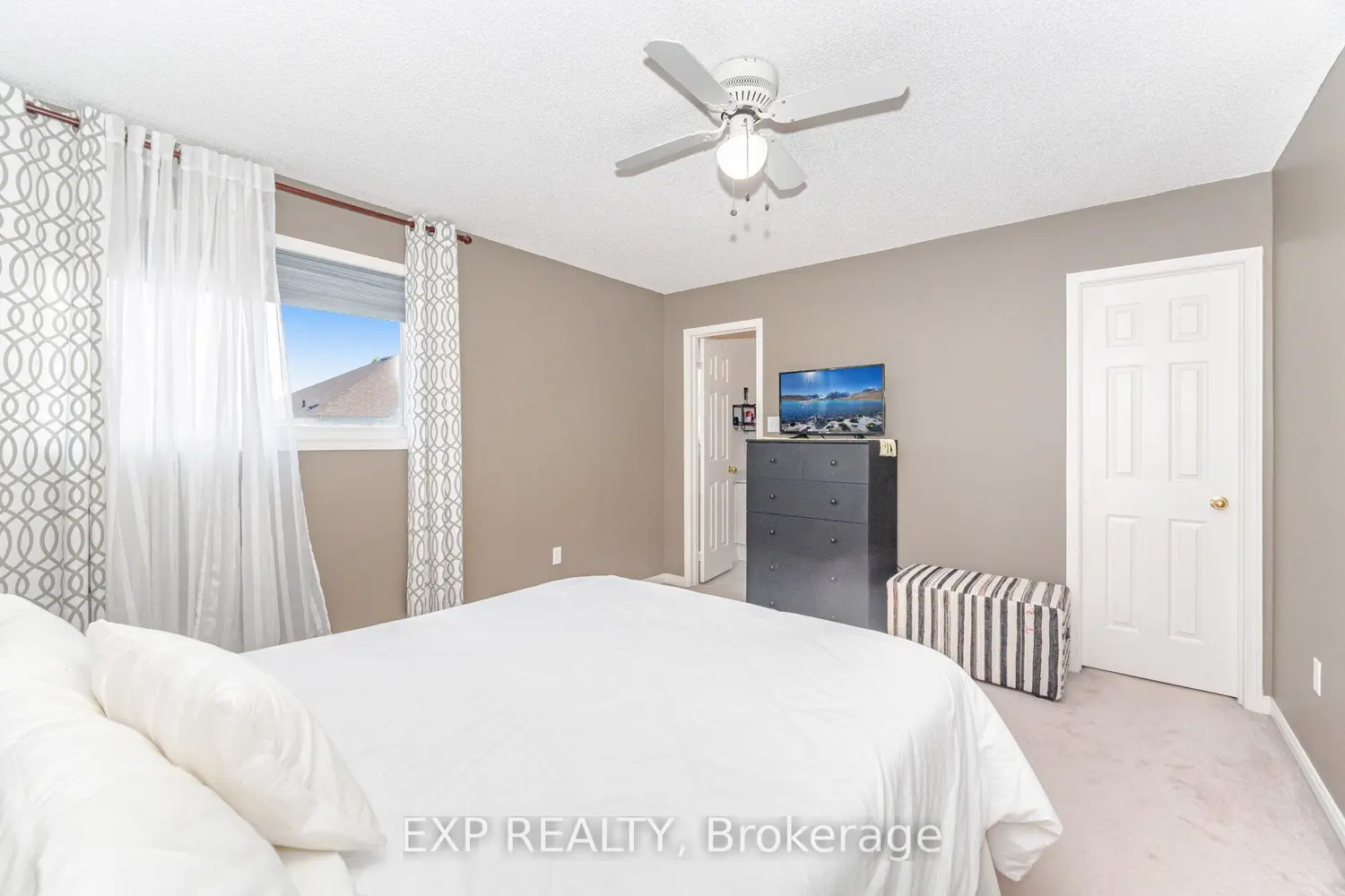 Additional image 12 of 35 Prince Crescent