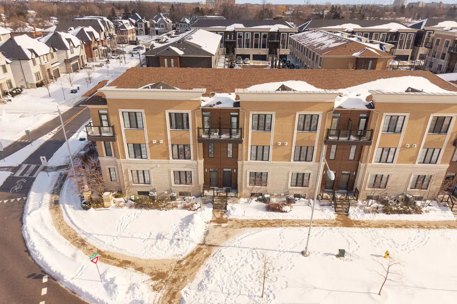 Additional image 3 of 85 Village Parkway