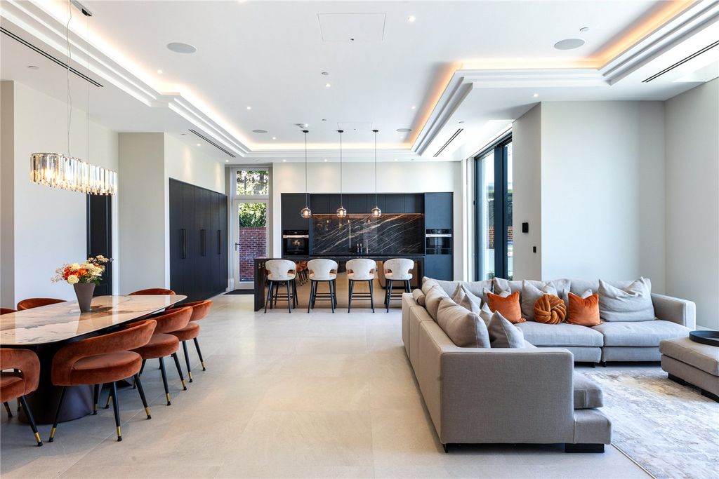 Additional image 6 of 5 bed detached house for saleCharters Gate, Ascot, Berkshire SL5