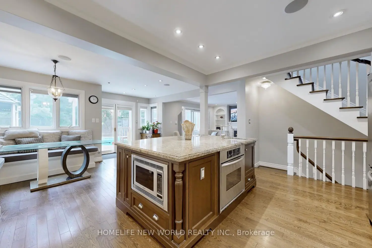 Additional image 4 of 33 Beatty Crescent