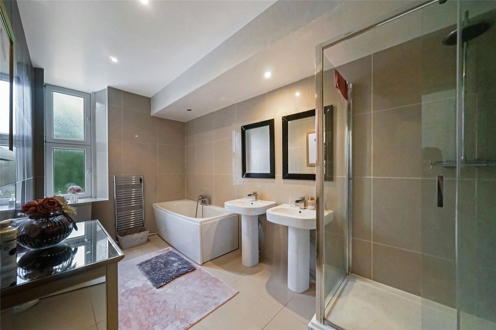 Additional image 23 of 6 bed detached house for salePark Avenue, Tillicoultry, Clackmannanshire FK13