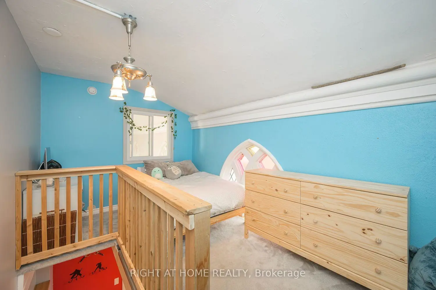 Additional image 9 of 3318 Dundas Street