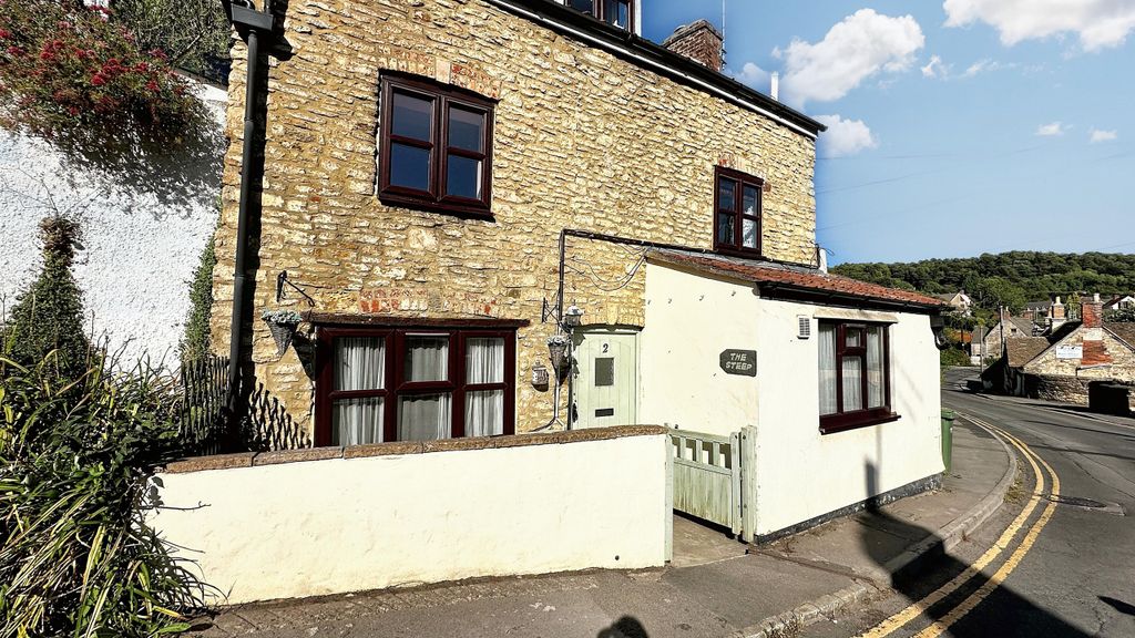2 bed cottage for salePotters Pond, Wotton-Under-Edge, Gloucestershire, 7Hf, Gb GL12