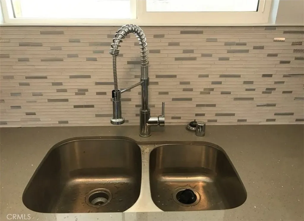 Additional image 7 of 221 W 85th St, Los Angeles, CA 90003