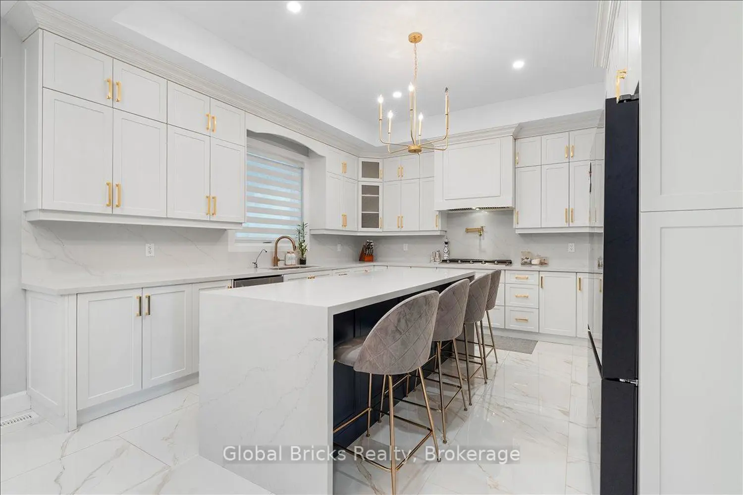 584504 Beachville Road photo 2