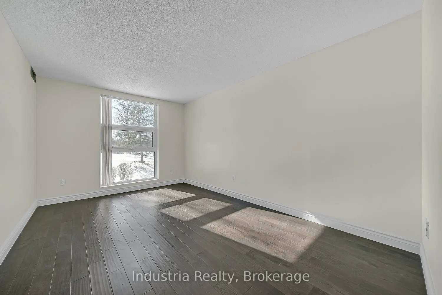Additional image 11 of 10 Dean Park Road 204