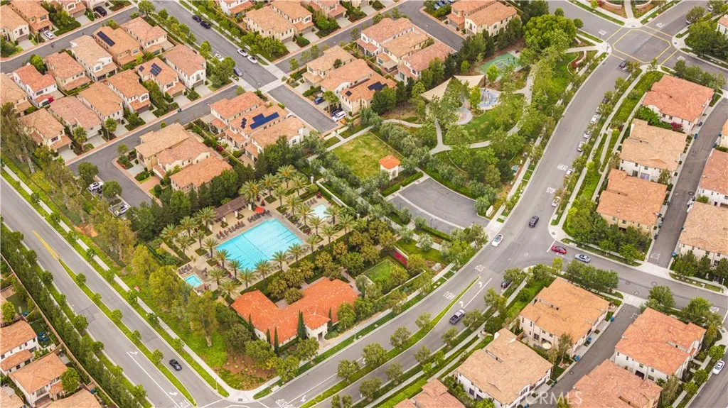 Additional image 85 of 114 Guinness, Irvine, CA 92620