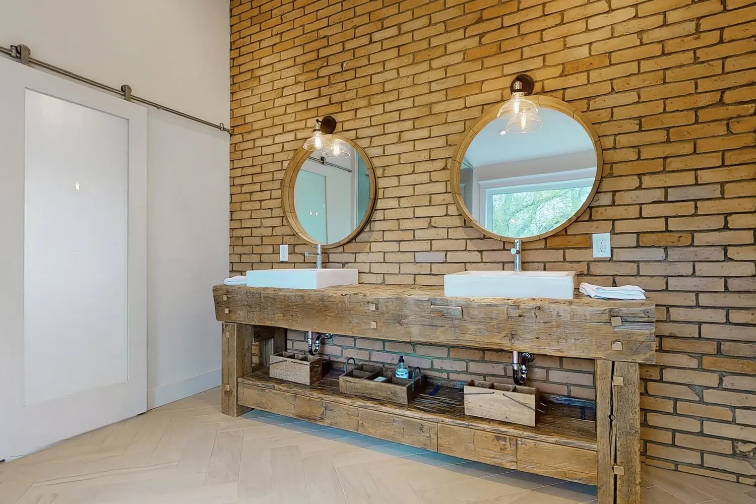 Additional image 10 of 6 And 8 Macleod Estate Court